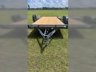 2025 Lamar 20' Carhauler