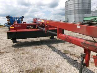 2014 New Holland H7450