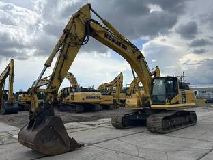 2017 Komatsu PC360 LCI-11