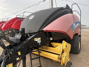 2016 New Holland BIG BALER 340R