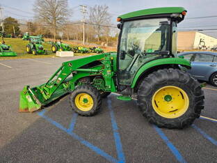 2015 John Deere 4052R