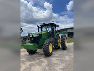 2013 John Deere 7215R