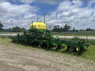 2024 John Deere 1725 CCS