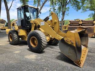 2016 Caterpillar 938M