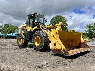 2018 Komatsu WA270-8