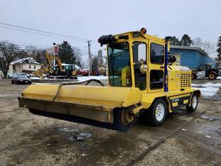 2022 Superior Broom SM74C