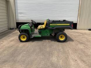 2018 John Deere GATOR TX TURF