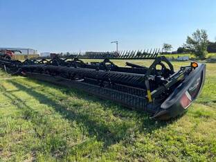 2022 MacDon Industries FD140