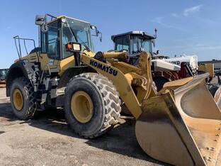 2018 Komatsu WA380-8