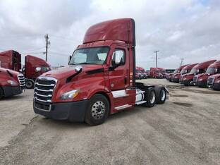 2021 Freightliner CASCADIA 126