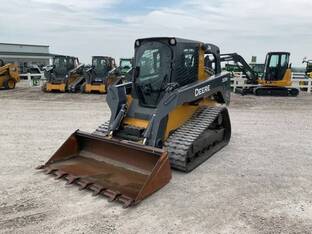 2011 John Deere 329D