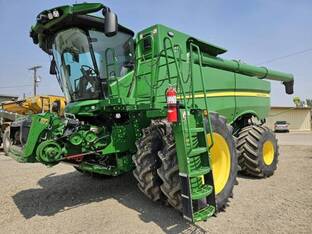 2022 John Deere S780