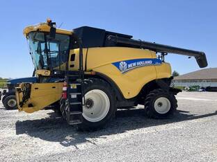 2013 New Holland CR7090
