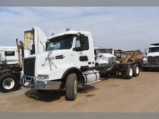 2007 Volvo VHD64B200
