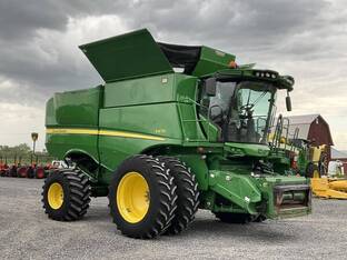 2013 John Deere S670