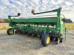 1998 John Deere 1530