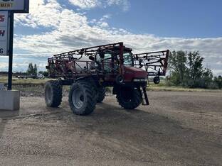 2013 Case IH PATRIOT 3330