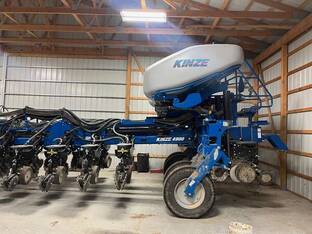 2020 Kinze 4900