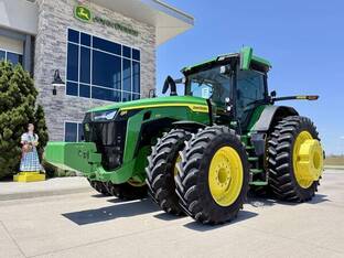 2024 John Deere 8R 370