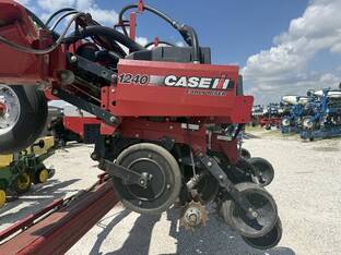 2011 Case IH 1240