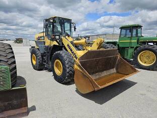 2018 Komatsu WA320-8