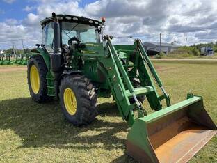 2016 John Deere 6120R