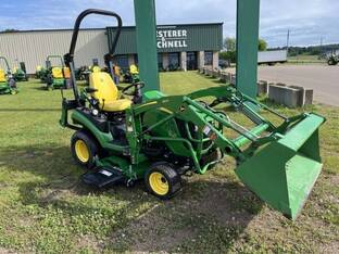 2022 John Deere 1025R