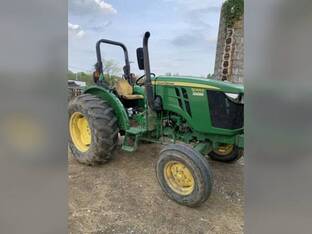 2015 John Deere 5065E