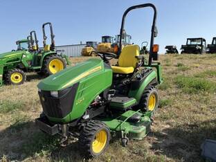 2015 John Deere 1025R