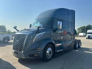 2026 Volvo VNL64T860