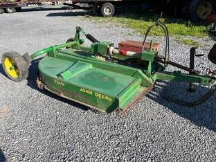 John Deere 709