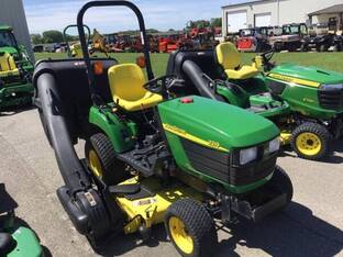 2004 John Deere 2210