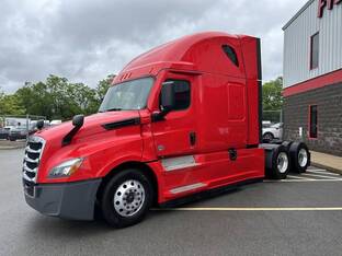 2022 Freightliner CASCADIA 126