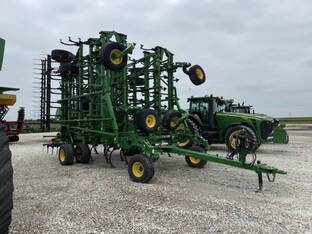 2023 John Deere 2230