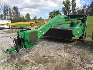 2007 John Deere 735