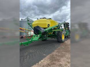 2015 John Deere 730