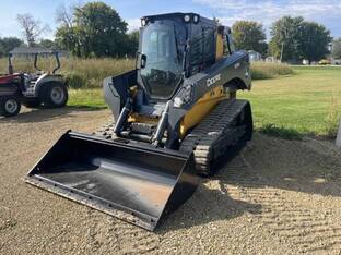 2023 John Deere 333G