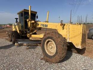 1995 John Deere 770B-H