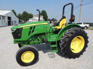 2022 John Deere 5045E