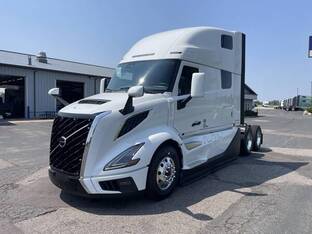 2026 Volvo VNL64T860