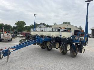 2010 Kinze 3000