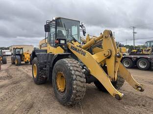 2018 Komatsu WA270-8