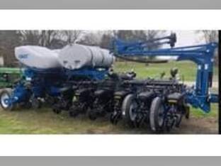2024 Kinze 5900