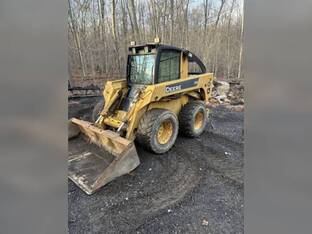 2006 John Deere 332