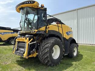 2020 New Holland FR650