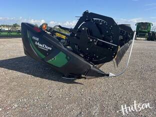 2021 MacDon Industries FD135