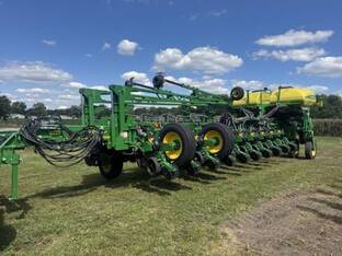 2021 John Deere 1775NT