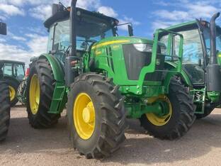 2023 John Deere 6135E