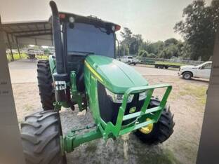 2022 John Deere 6135E