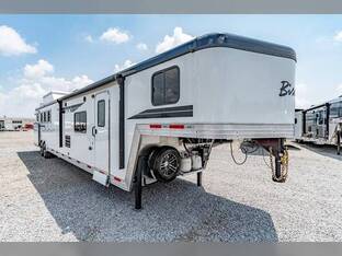 2025 BISON COACH 8416